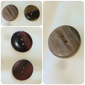 Two Hole 20mm Buttons x 100 Buttons