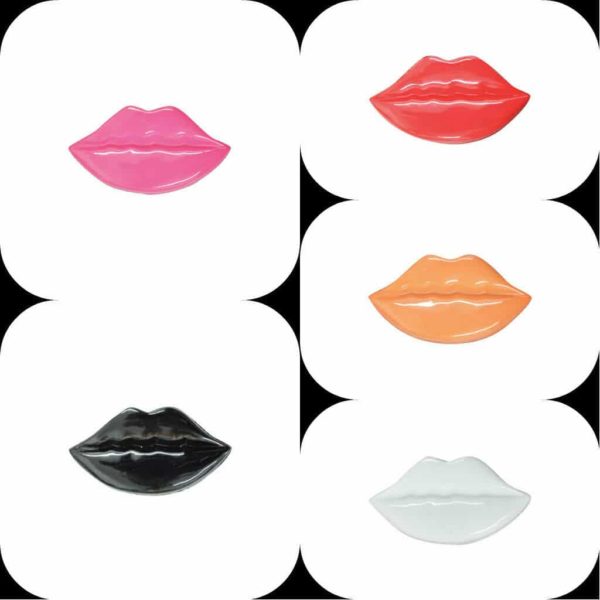 Lips Fine Style Buttons Choice Of Colours