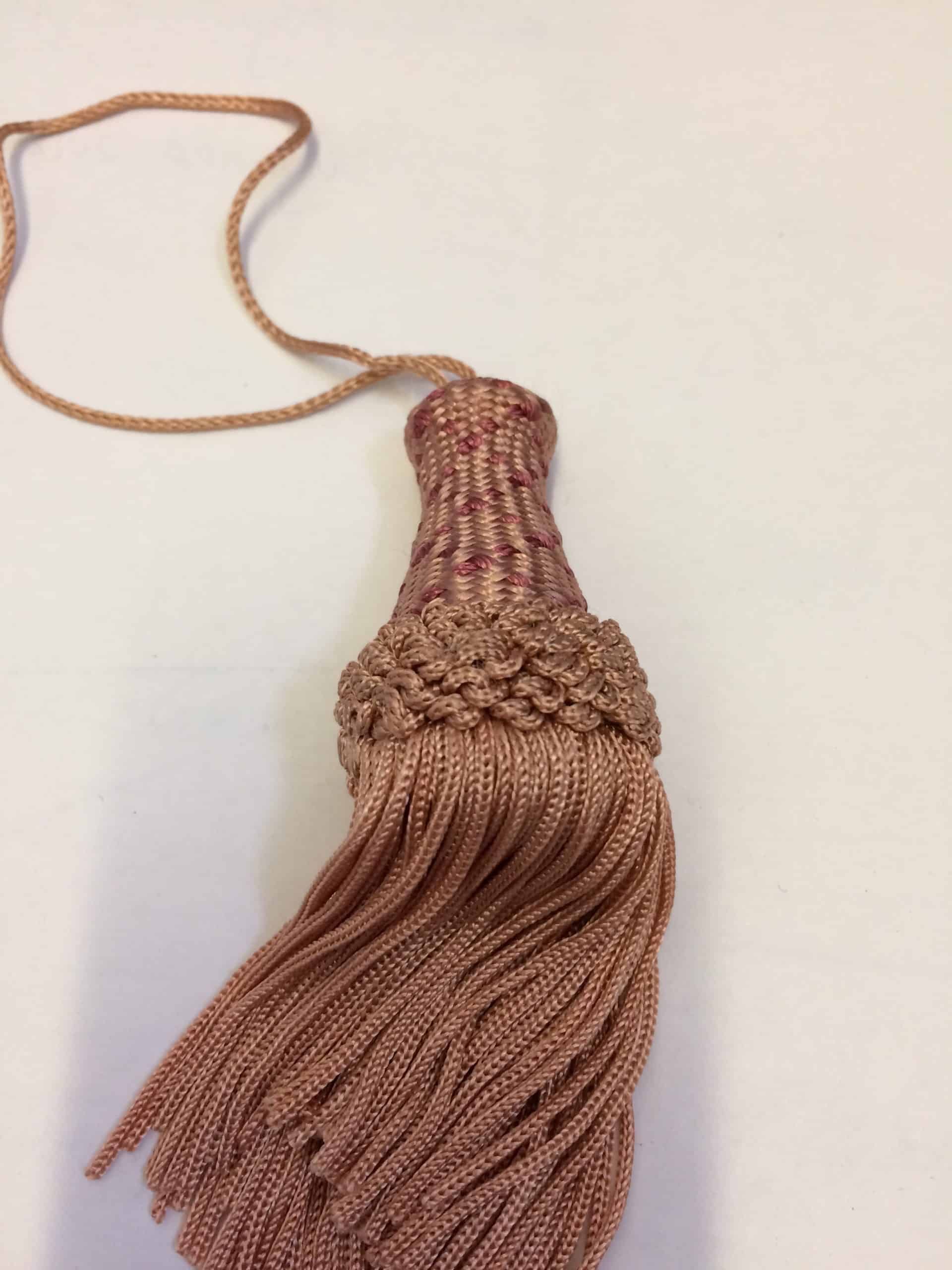 Jones Florentine Key Tassels – Decorative Trim For Cushions, Curtains & Boxes – Multicolored