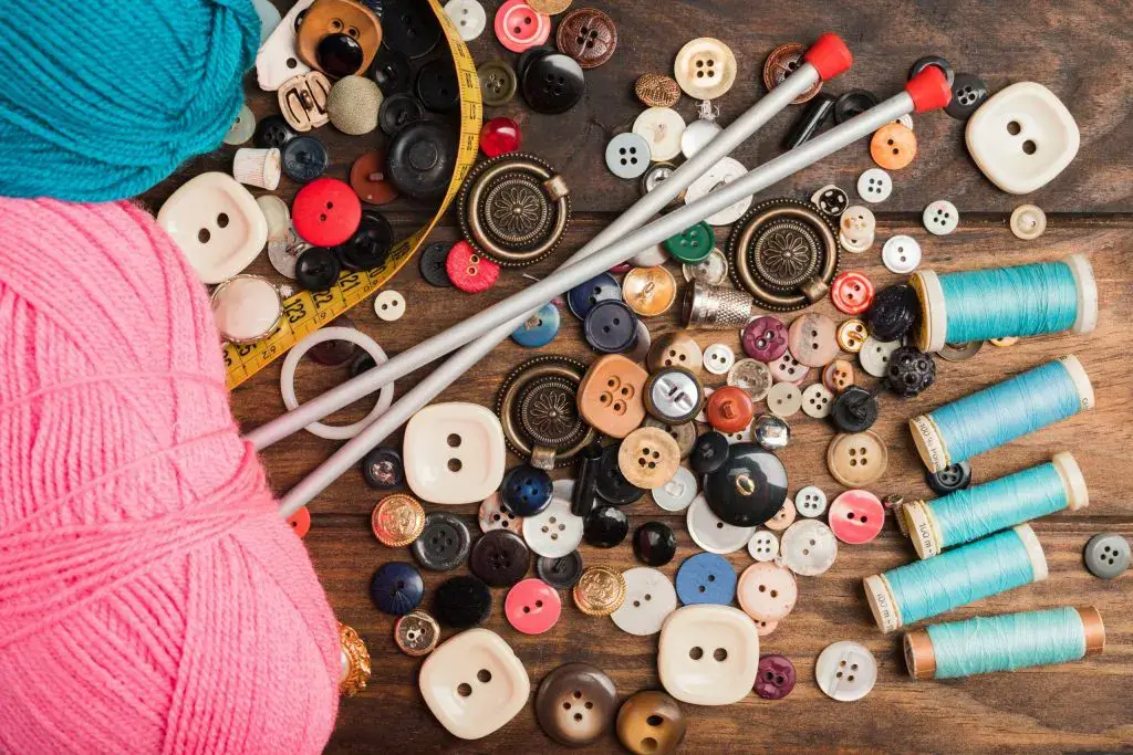 different sizes of buttons