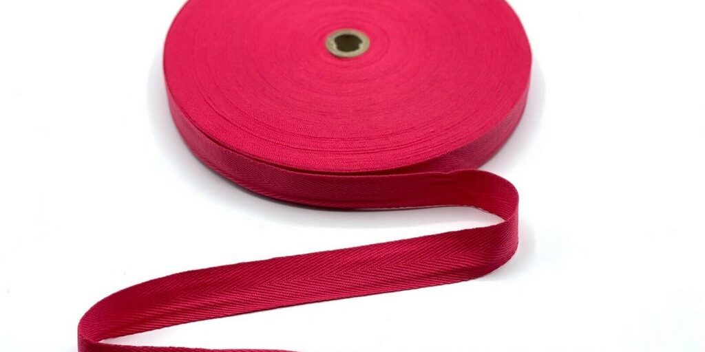 Cerise-webbing